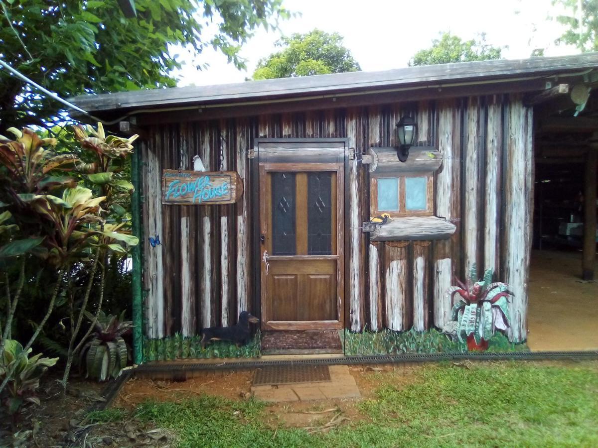 Mena Creek Flower House Exteriér fotografie
